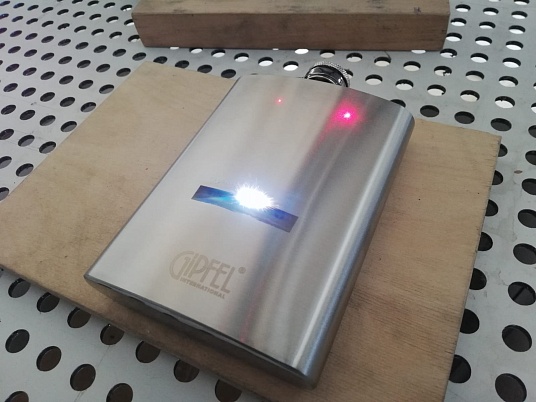 Гравировка фотографий на металле