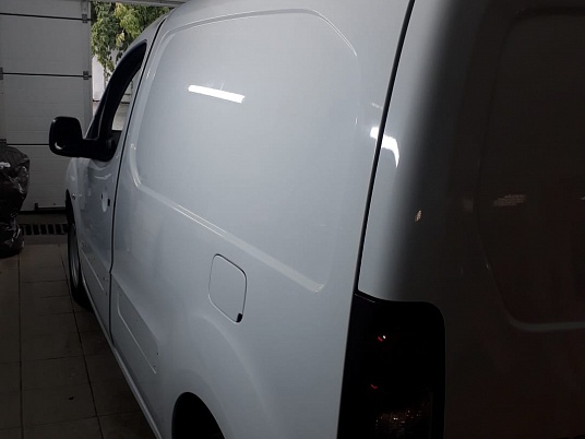 Брендирование пежо партнёр "Фигурист"