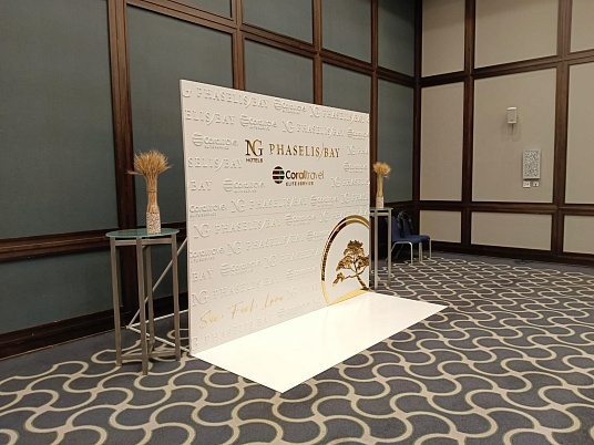 Изготовление фотозоны — Press Wall