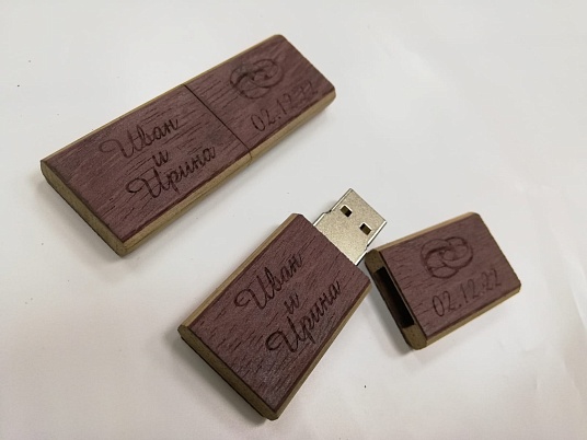 Гравировка на флешке