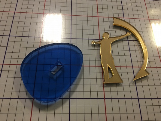 Статуэтки, сувениры