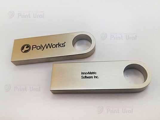 Гравировка на флешке