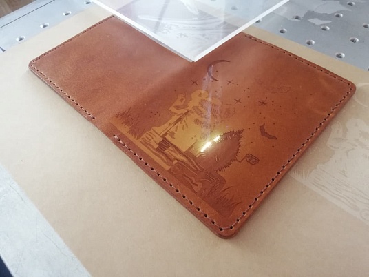 Гравировка на коже