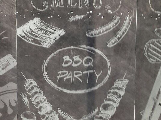 Оформление рекламной пленкой